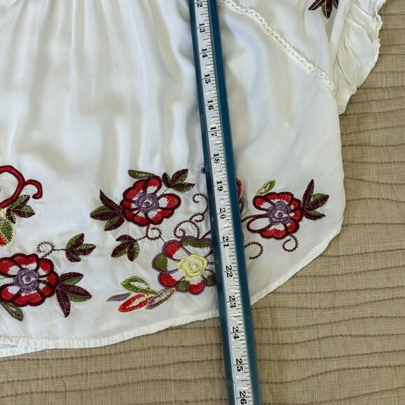 My Beloved Floral Embroidery White Boho Ruffle Blouse Women’s M/L - Picture 7 of 8
